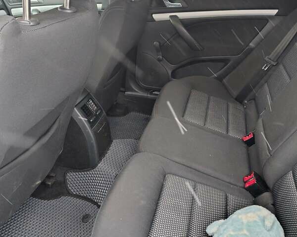 Черный Шкода Октавия, объемом двигателя 2 л и пробегом 359 тыс. км за 6050 $, фото 5 на Automoto.ua