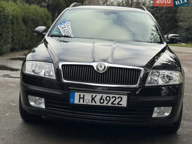 Черный Шкода Октавия, объемом двигателя 1.6 л и пробегом 210 тыс. км за 6450 $, фото 2 на Automoto.ua