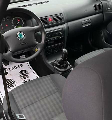 Черный Шкода Октавия, объемом двигателя 1.6 л и пробегом 206 тыс. км за 6300 $, фото 11 на Automoto.ua