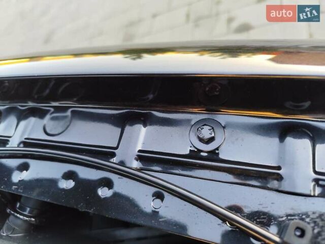 Черный Шкода Октавия, объемом двигателя 1.6 л и пробегом 183 тыс. км за 6999 $, фото 72 на Automoto.ua