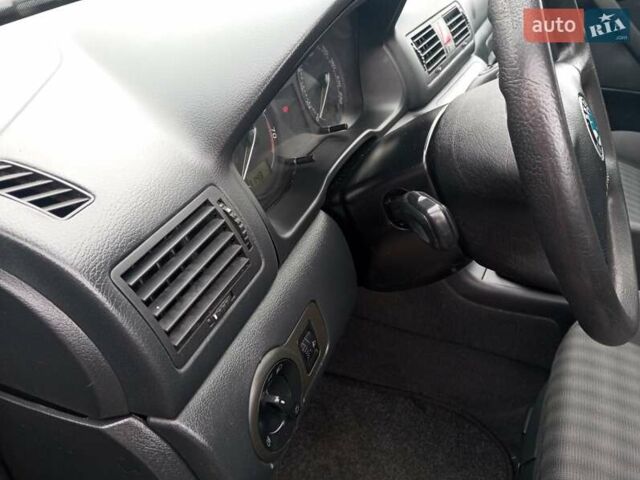 Шкода Октавия 2007 в Чернигове на Automoto.ua Черный Шкода Октавия, объемом двигателя 1.6 л и пробегом 128 тыс. км за 6100 $, фото 22 на Automoto.ua