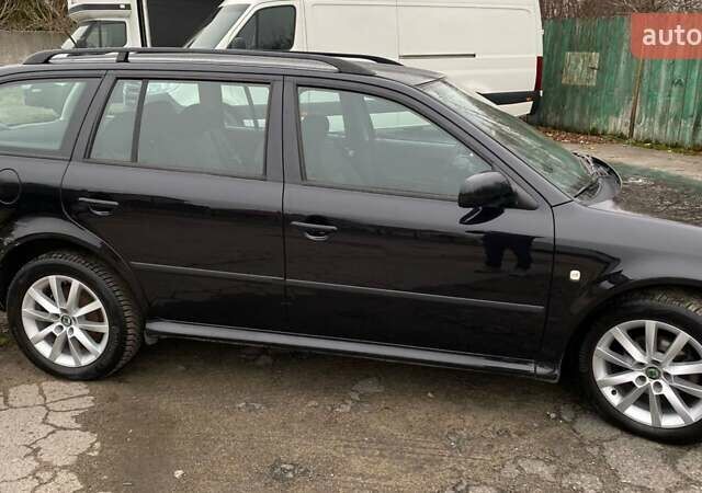 Черный Шкода Октавия, объемом двигателя 1.6 л и пробегом 206 тыс. км за 6300 $, фото 7 на Automoto.ua