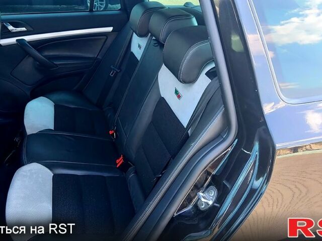 Черный Шкода Октавия, объемом двигателя 2 л и пробегом 250 тыс. км за 7500 $, фото 5 на Automoto.ua
