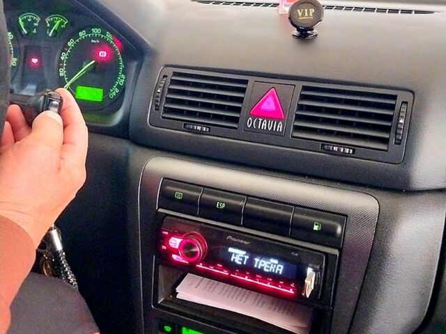 Черный Шкода Октавия, объемом двигателя 1.9 л и пробегом 0 тыс. км за 6850 $, фото 4 на Automoto.ua