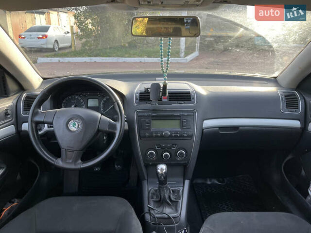 Чорний Шкода Октавія, об'ємом двигуна 1.6 л та пробігом 200 тис. км за 5300 $, фото 9 на Automoto.ua