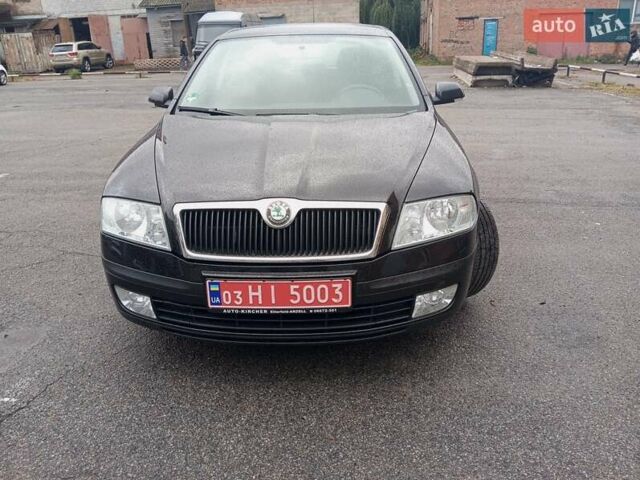 Черный Шкода Октавия, объемом двигателя 1.6 л и пробегом 203 тыс. км за 6400 $, фото 2 на Automoto.ua