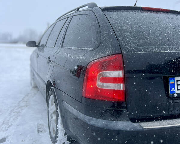 Чорний Шкода Октавія, об'ємом двигуна 1.6 л та пробігом 220 тис. км за 5600 $, фото 6 на Automoto.ua