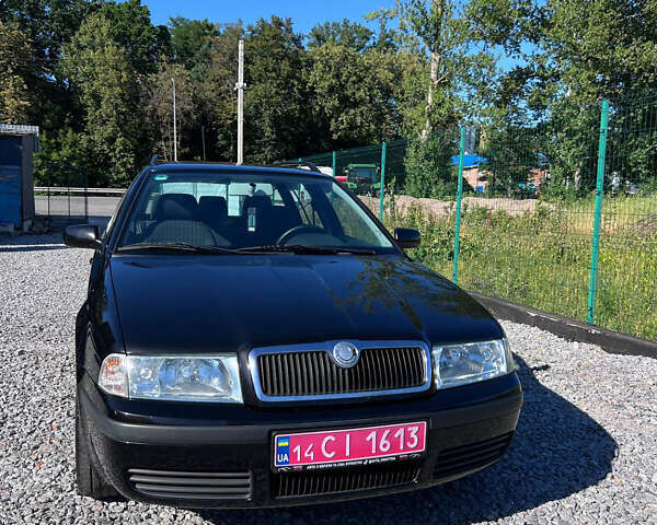 Черный Шкода Октавия, объемом двигателя 1.6 л и пробегом 234 тыс. км за 5200 $, фото 2 на Automoto.ua