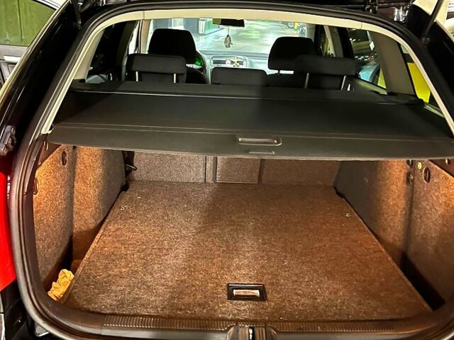 Черный Шкода Октавия, объемом двигателя 1.6 л и пробегом 197 тыс. км за 4000 $, фото 4 на Automoto.ua