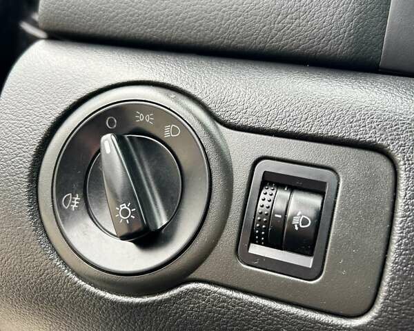 Чорний Шкода Октавія, об'ємом двигуна 1.6 л та пробігом 198 тис. км за 5900 $, фото 24 на Automoto.ua