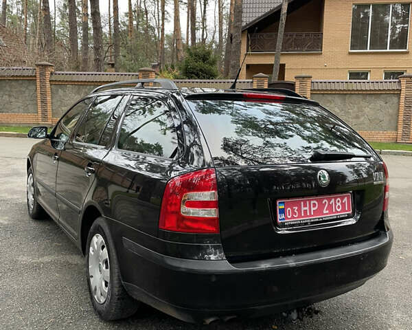 Черный Шкода Октавия, объемом двигателя 1.8 л и пробегом 189 тыс. км за 6700 $, фото 3 на Automoto.ua