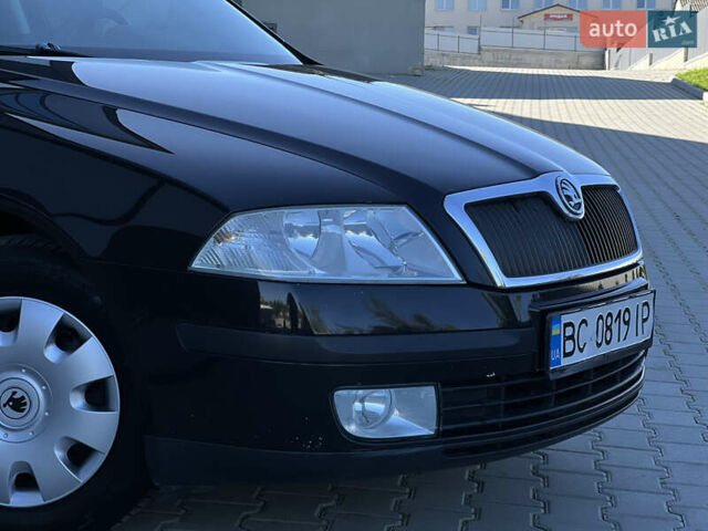Черный Шкода Октавия, объемом двигателя 1.9 л и пробегом 236 тыс. км за 5750 $, фото 4 на Automoto.ua