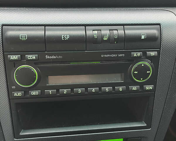 Чорний Шкода Октавія, об'ємом двигуна 1.6 л та пробігом 265 тис. км за 5800 $, фото 12 на Automoto.ua