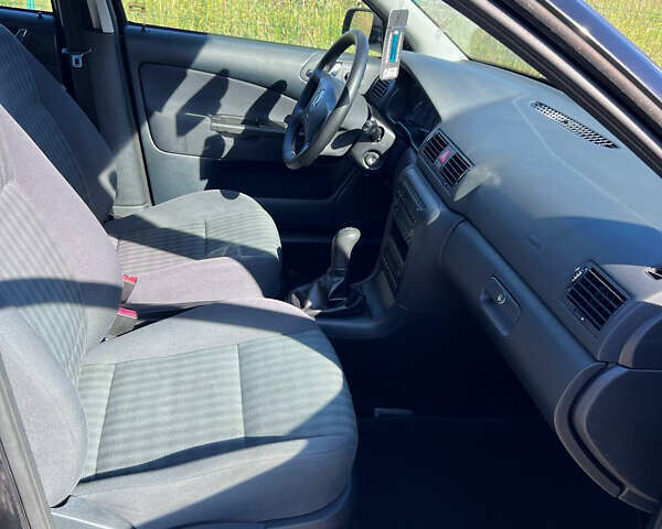 Черный Шкода Октавия, объемом двигателя 1.6 л и пробегом 234 тыс. км за 5200 $, фото 8 на Automoto.ua