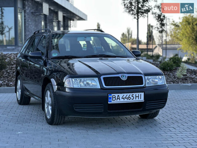 Чорний Шкода Октавія, об'ємом двигуна 1.6 л та пробігом 260 тис. км за 5999 $, фото 2 на Automoto.ua