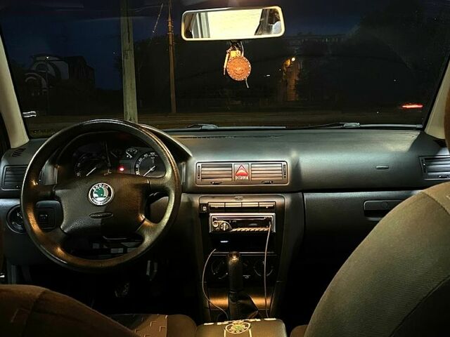 Черный Шкода Октавия, объемом двигателя 1.6 л и пробегом 0 тыс. км за 4700 $, фото 7 на Automoto.ua