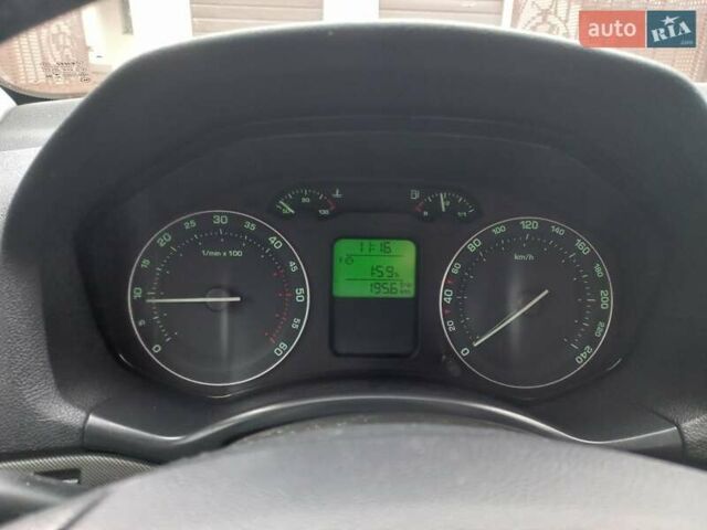 Черный Шкода Октавия, объемом двигателя 2 л и пробегом 390 тыс. км за 6200 $, фото 12 на Automoto.ua