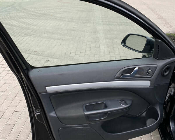 Чорний Шкода Октавія, об'ємом двигуна 1.8 л та пробігом 207 тис. км за 6500 $, фото 36 на Automoto.ua