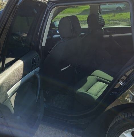 Черный Шкода Октавия, объемом двигателя 1.6 л и пробегом 252 тыс. км за 6200 $, фото 7 на Automoto.ua