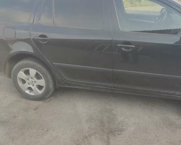 Чорний Шкода Октавія, об'ємом двигуна 1.8 л та пробігом 181 тис. км за 6000 $, фото 2 на Automoto.ua