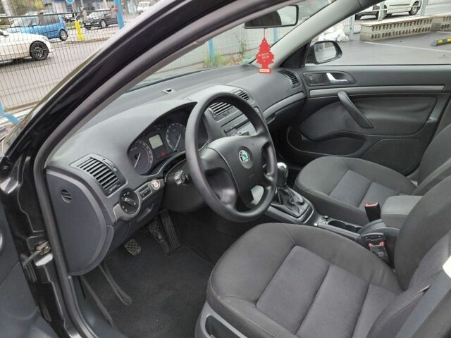 Чорний Шкода Октавія, об'ємом двигуна 0 л та пробігом 178 тис. км за 6500 $, фото 4 на Automoto.ua