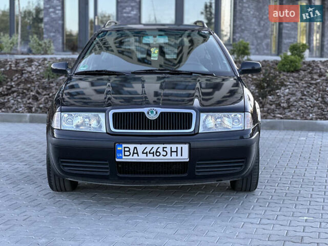 Чорний Шкода Октавія, об'ємом двигуна 1.6 л та пробігом 260 тис. км за 5999 $, фото 1 на Automoto.ua