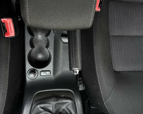 Черный Шкода Октавия, объемом двигателя 1.6 л и пробегом 187 тыс. км за 6450 $, фото 25 на Automoto.ua