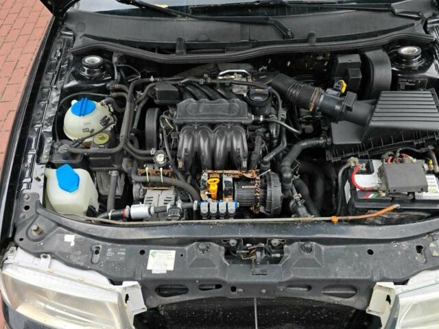 Черный Шкода Октавия, объемом двигателя 1.6 л и пробегом 238 тыс. км за 5500 $, фото 6 на Automoto.ua