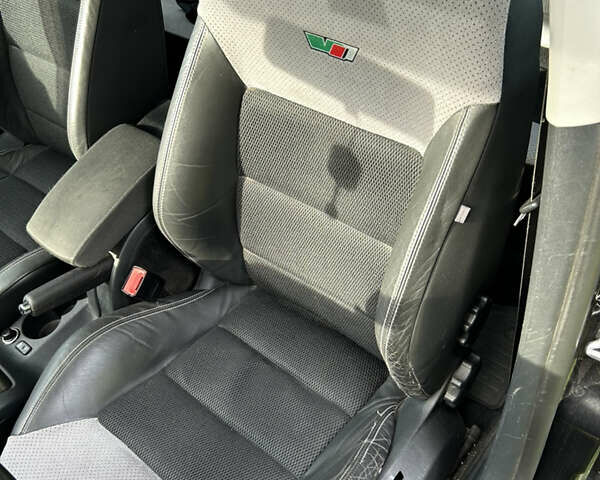 Чорний Шкода Октавія, об'ємом двигуна 1.8 л та пробігом 294 тис. км за 5999 $, фото 10 на Automoto.ua