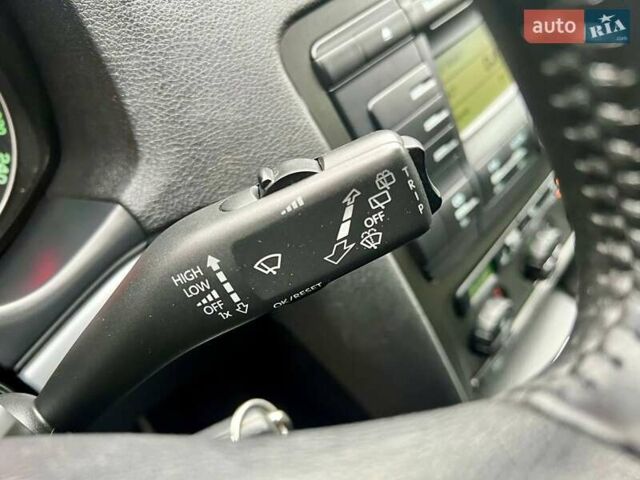 Черный Шкода Октавия, объемом двигателя 1.6 л и пробегом 198 тыс. км за 6700 $, фото 88 на Automoto.ua