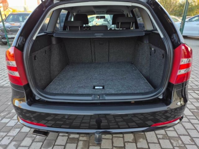 Черный Шкода Октавия, объемом двигателя 1.6 л и пробегом 239 тыс. км за 6955 $, фото 12 на Automoto.ua