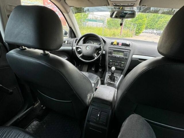 Шкода Октавія 2008 у Києві на Automoto.ua Чорний Шкода Октавія, об'ємом двигуна 1.9 л та пробігом 330 тис. км за 2800 $, фото 13 на Automoto.ua