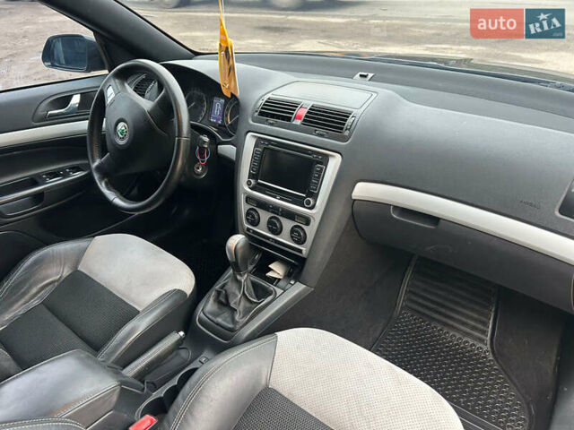 Черный Шкода Октавия, объемом двигателя 2.01 л и пробегом 302 тыс. км за 7200 $, фото 8 на Automoto.ua