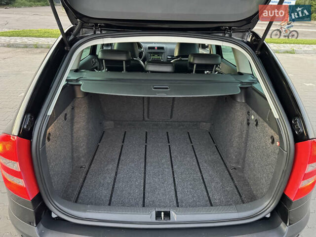 Чорний Шкода Октавія, об'ємом двигуна 1.8 л та пробігом 212 тис. км за 7750 $, фото 56 на Automoto.ua