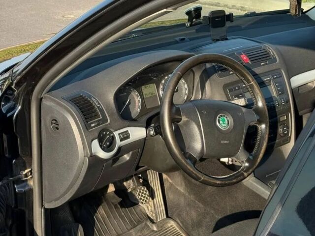 Чорний Шкода Октавія, об'ємом двигуна 1.9 л та пробігом 211 тис. км за 1900 $, фото 4 на Automoto.ua