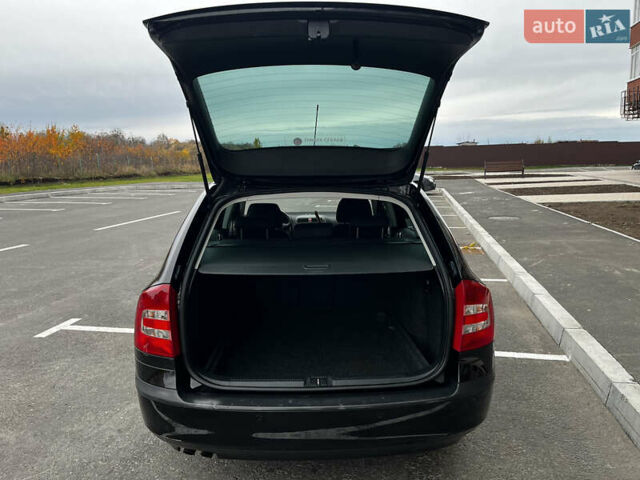 Черный Шкода Октавия, объемом двигателя 1.8 л и пробегом 149 тыс. км за 7399 $, фото 91 на Automoto.ua