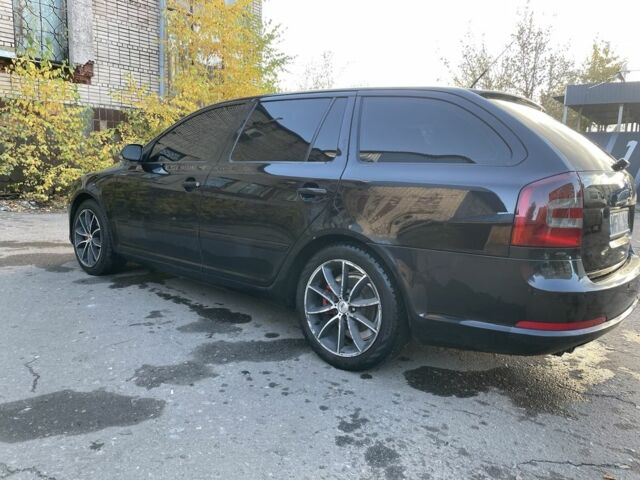 Черный Шкода Октавия, объемом двигателя 2 л и пробегом 460 тыс. км за 3600 $, фото 5 на Automoto.ua