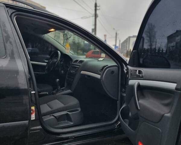 Черный Шкода Октавия, объемом двигателя 1.6 л и пробегом 214 тыс. км за 7499 $, фото 11 на Automoto.ua