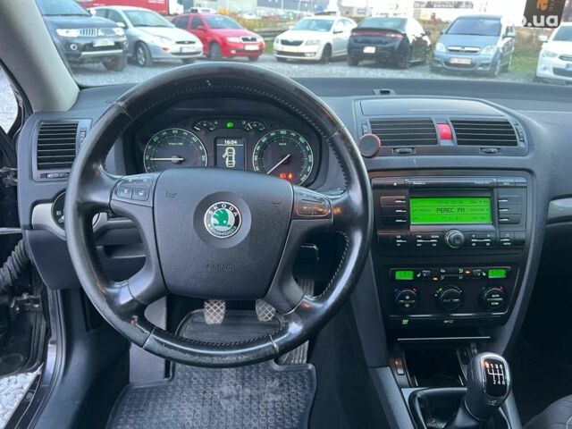 Чорний Шкода Октавія, об'ємом двигуна 2 л та пробігом 307 тис. км за 6990 $, фото 20 на Automoto.ua