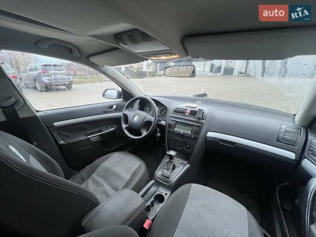 Чорний Шкода Октавія, об'ємом двигуна 1.97 л та пробігом 320 тис. км за 6200 $, фото 11 на Automoto.ua