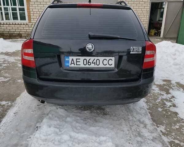 Черный Шкода Октавия, объемом двигателя 1.6 л и пробегом 271 тыс. км за 7300 $, фото 6 на Automoto.ua