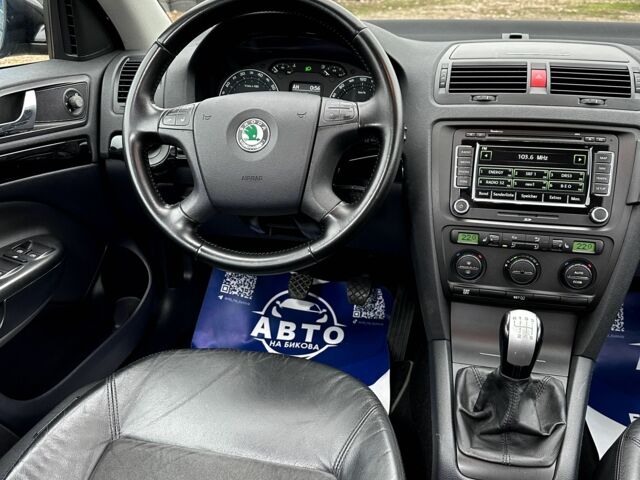 Чорний Шкода Октавія, об'ємом двигуна 1.8 л та пробігом 194 тис. км за 7200 $, фото 1 на Automoto.ua