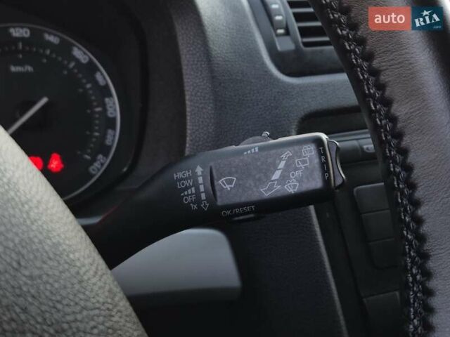 Чорний Шкода Октавія, об'ємом двигуна 1.6 л та пробігом 239 тис. км за 6955 $, фото 40 на Automoto.ua