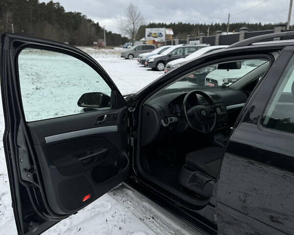 Черный Шкода Октавия, объемом двигателя 1.8 л и пробегом 150 тыс. км за 5900 $, фото 12 на Automoto.ua