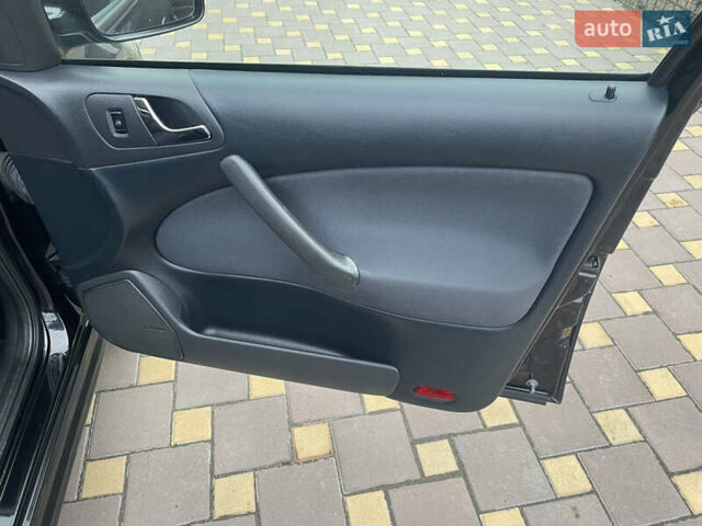 Чорний Шкода Октавія, об'ємом двигуна 1.6 л та пробігом 203 тис. км за 5900 $, фото 8 на Automoto.ua