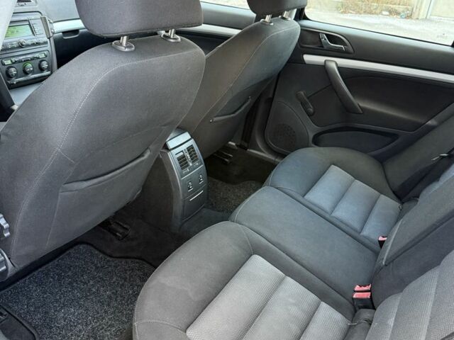 Черный Шкода Октавия, объемом двигателя 1.9 л и пробегом 280 тыс. км за 3550 $, фото 8 на Automoto.ua