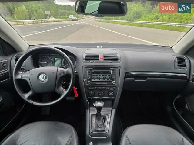 Черный Шкода Октавия, объемом двигателя 2 л и пробегом 245 тыс. км за 9199 $, фото 52 на Automoto.ua