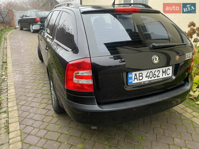 Черный Шкода Октавия, объемом двигателя 1.6 л и пробегом 230 тыс. км за 6800 $, фото 5 на Automoto.ua