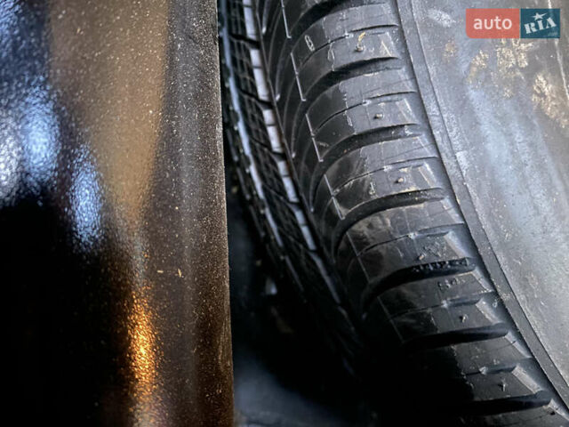 Черный Шкода Октавия, объемом двигателя 1.6 л и пробегом 230 тыс. км за 6800 $, фото 22 на Automoto.ua