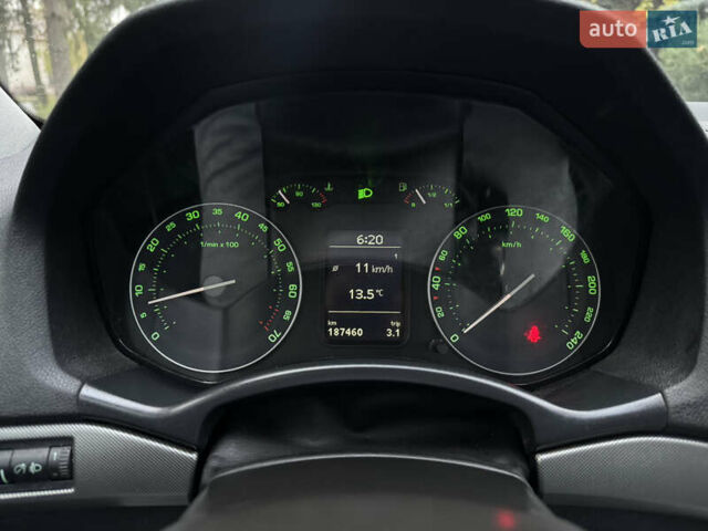 Черный Шкода Октавия, объемом двигателя 1.6 л и пробегом 187 тыс. км за 6450 $, фото 30 на Automoto.ua